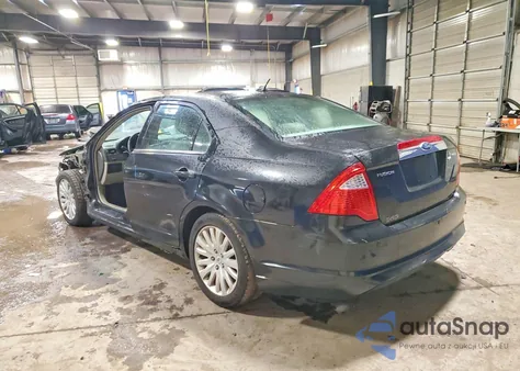 2011 Ford Fusion Hybrid z USA, uszkodzony, nr VIN 3FADP0L37BR277546